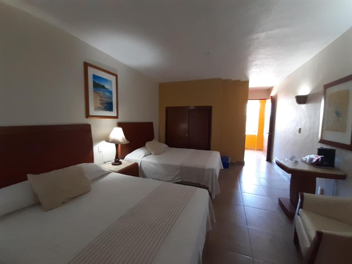 Hotel Maria Teresa Плая Азул Екстериор снимка