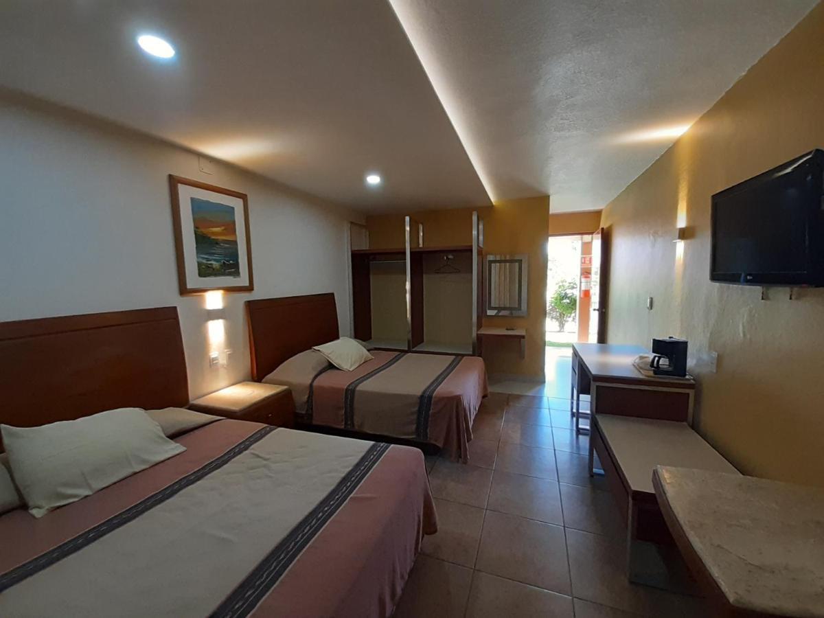 Hotel Maria Teresa Плая Азул Екстериор снимка